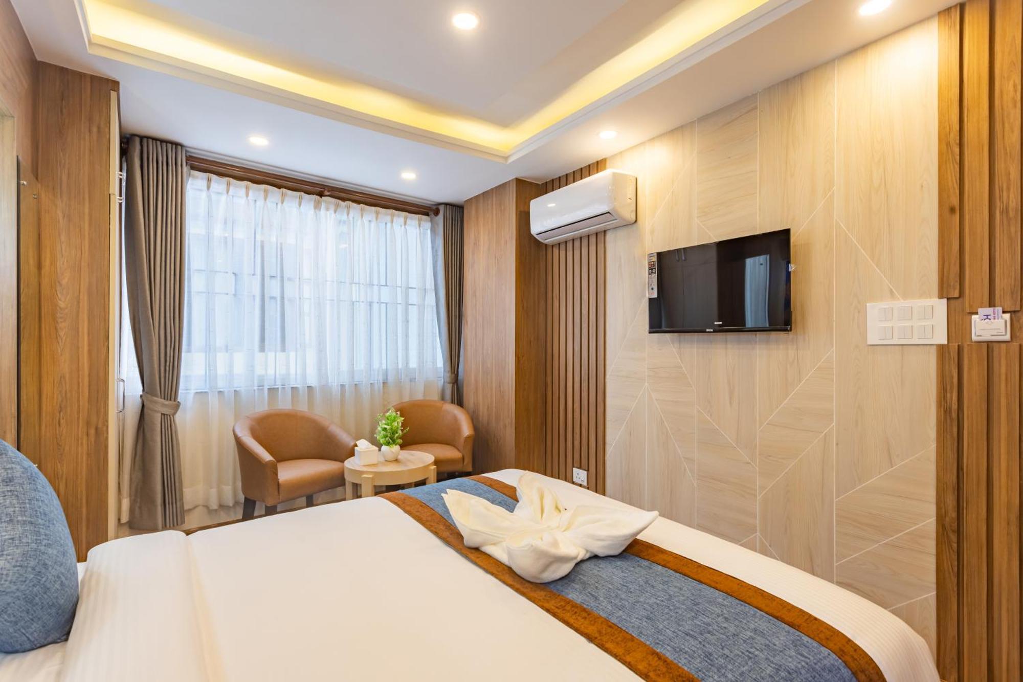 Airport Diana Hotel カトマンズ エクステリア 写真