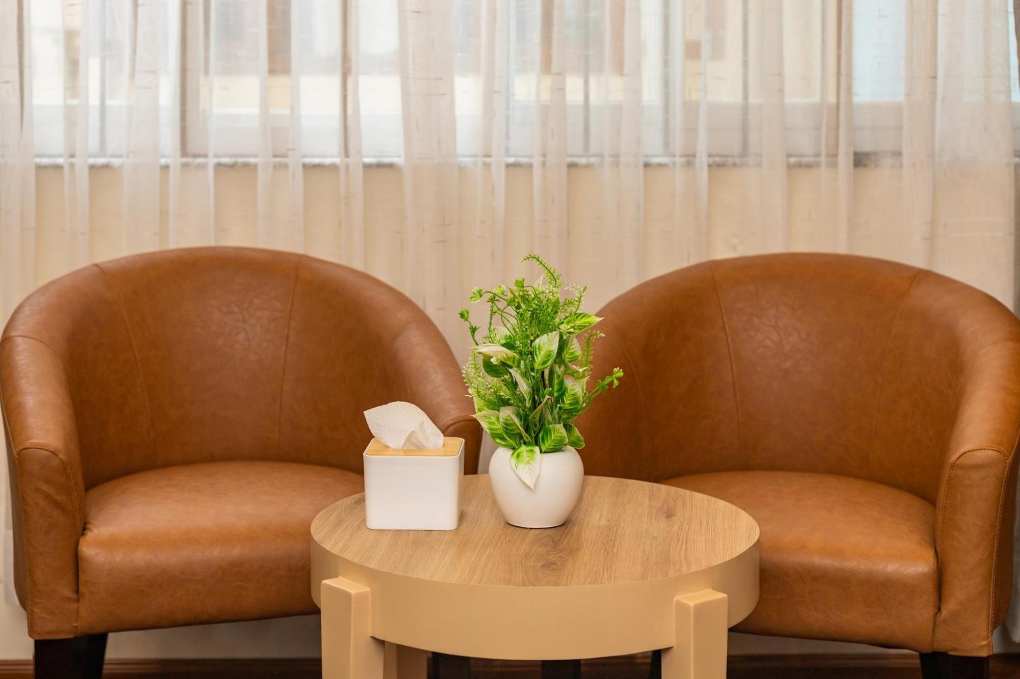 Airport Diana Hotel カトマンズ エクステリア 写真